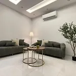 شقه فندقيه